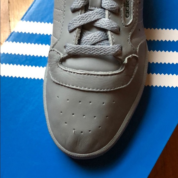 Yeezy Powerphase Calabasas 'Grey’, men’s BRAND NEW - Picture 3 of 6